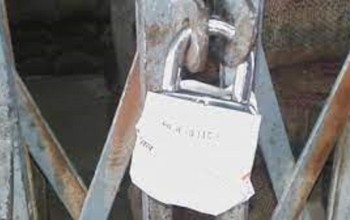 पर्सा प्रहरीद्धारा निरन्जन अग्रवालको गोदाम सिलबन्दी